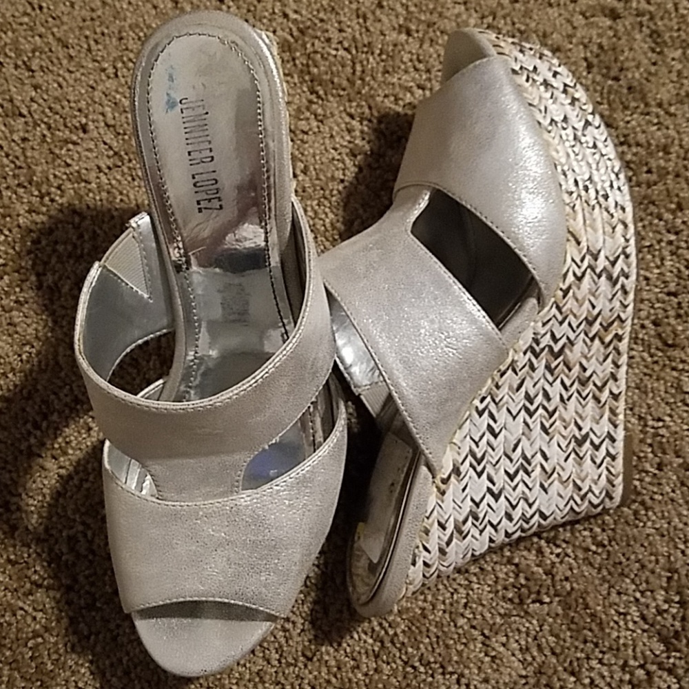 Sandal